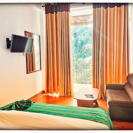 Yala Golden Wild Bed & Breakfast Tissamaharama Dış mekan fotoğraf