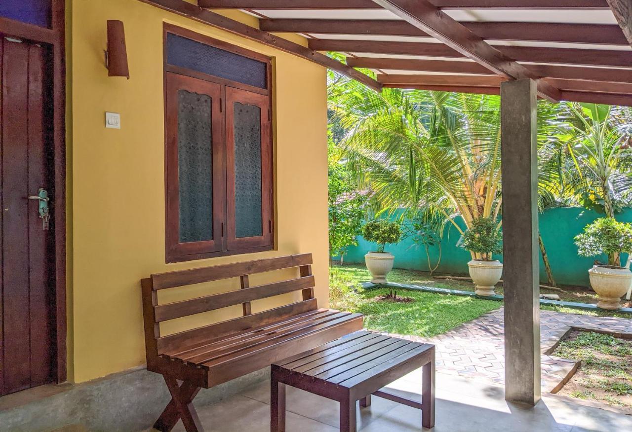 Yala Golden Wild Bed & Breakfast Tissamaharama Dış mekan fotoğraf