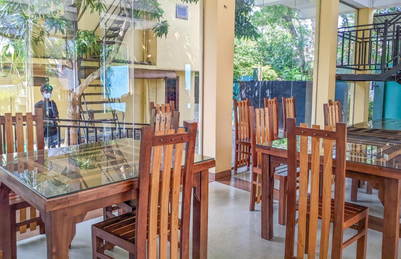 Yala Golden Wild Bed & Breakfast Tissamaharama Dış mekan fotoğraf