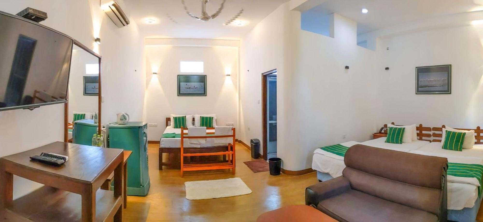 Yala Golden Wild Bed & Breakfast Tissamaharama Dış mekan fotoğraf