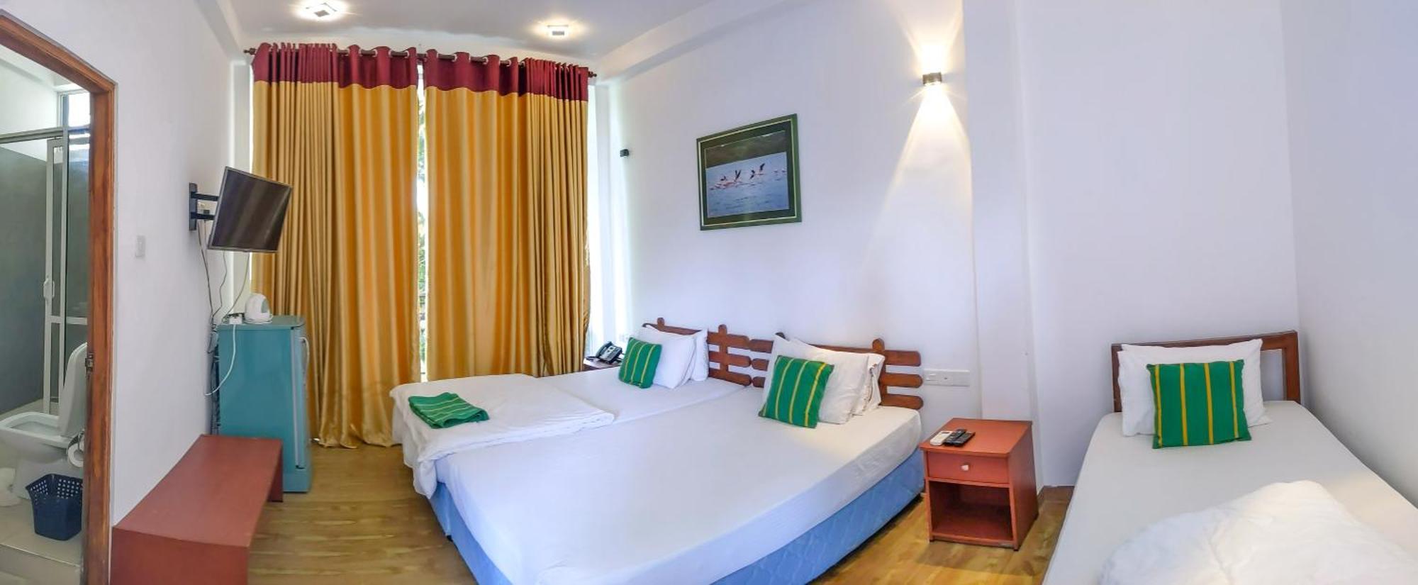 Yala Golden Wild Bed & Breakfast Tissamaharama Dış mekan fotoğraf